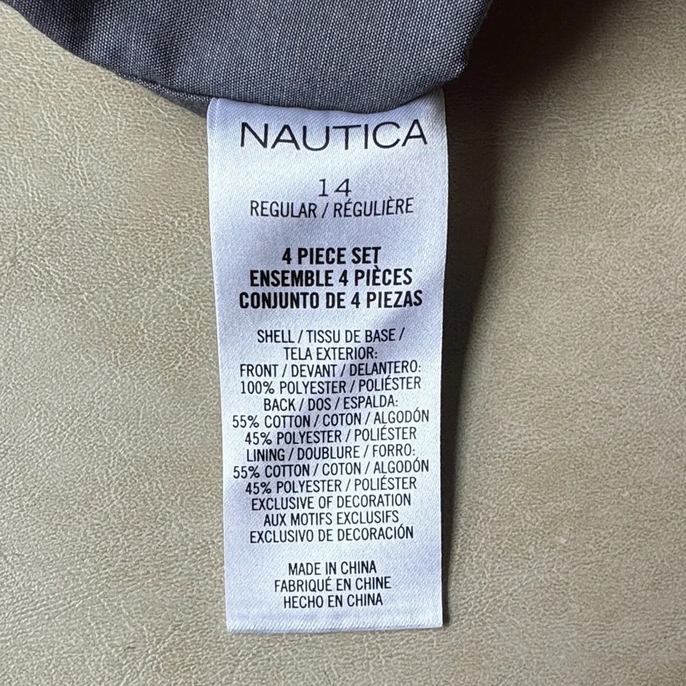 Nautica Black and Gray Button-Up Vest with Pocket Square Sz 14